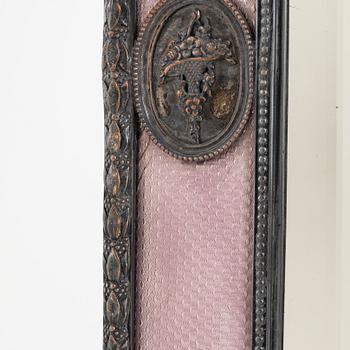 Toilettespegel, omkring år 1900.