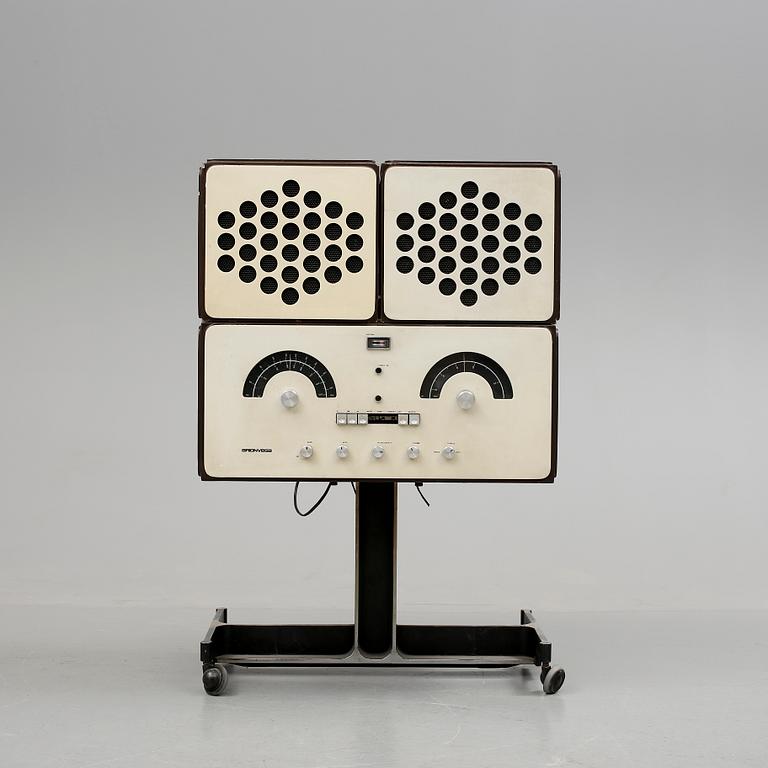 RADIO och GRAMMOFON, RR-126-fo-st, Achille och Pier Giacomo Castiglione, Brionvega, Italien, formgiven 1965.