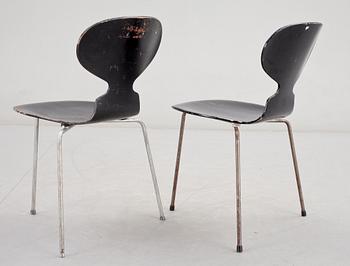 STOLAR, 2 st, "Myran", Arne Jacobsen för Fritz Hansen.