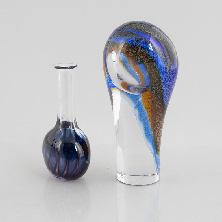 Göran Wärff, a unique glass sculpture and a vase, Kosta.