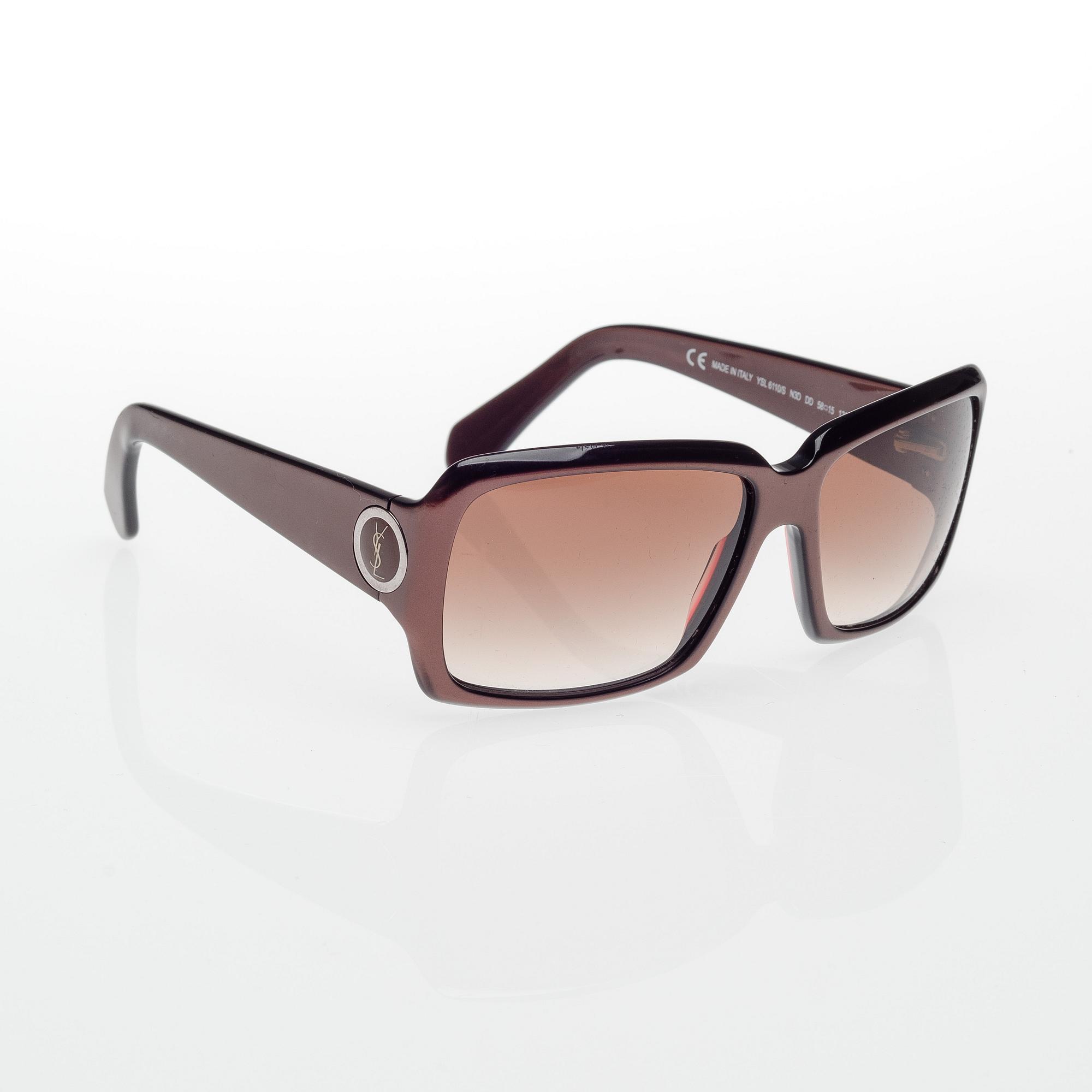 SOLGLASÖGON, Yves Saint Laurent.