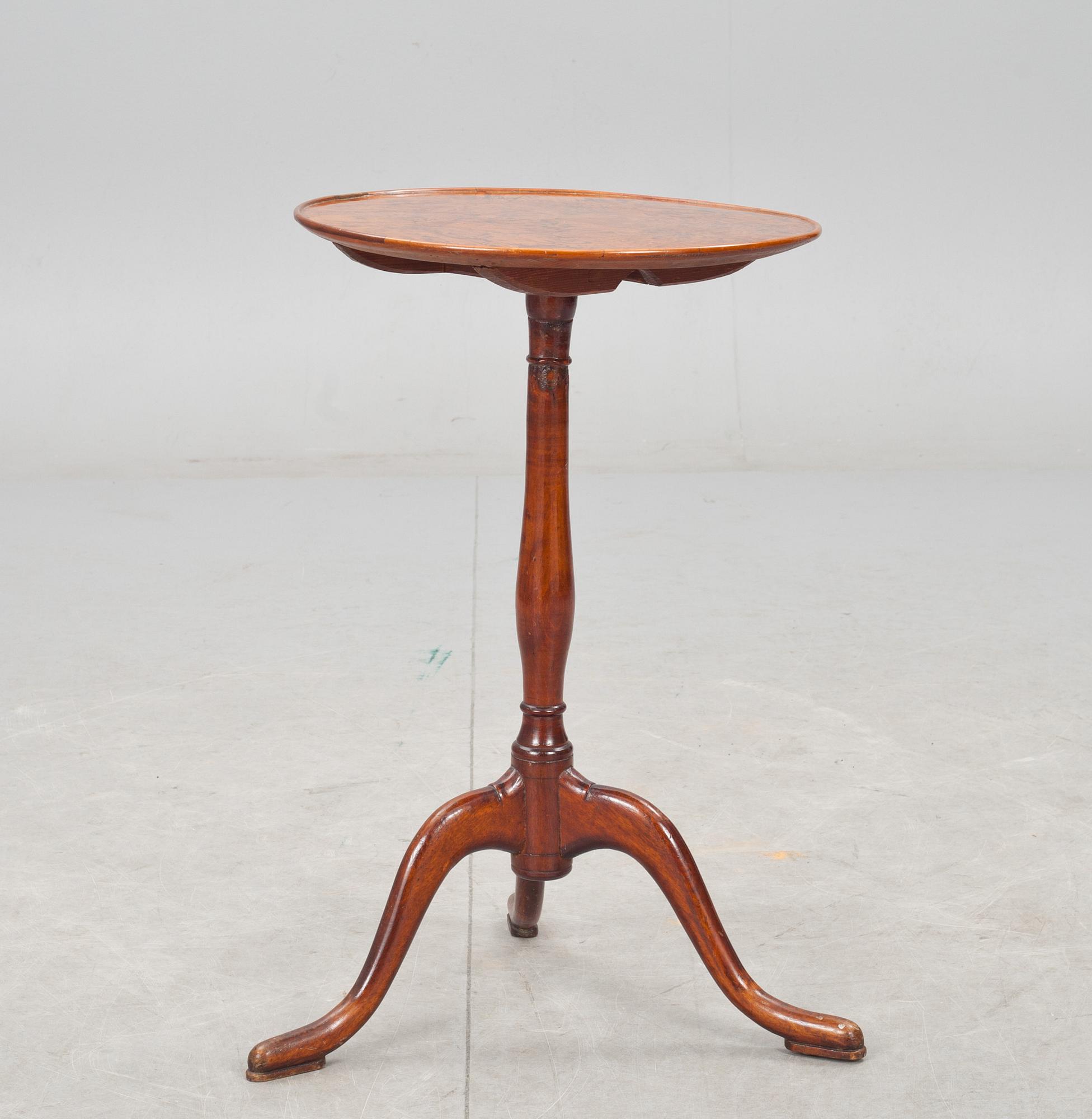 FÄLLBORD, 1800-talets första del.