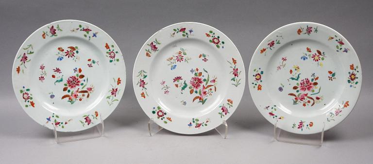 TALLRIKAR, 6 st, porslin. Qing dynastin. Qianlong (1736-95).