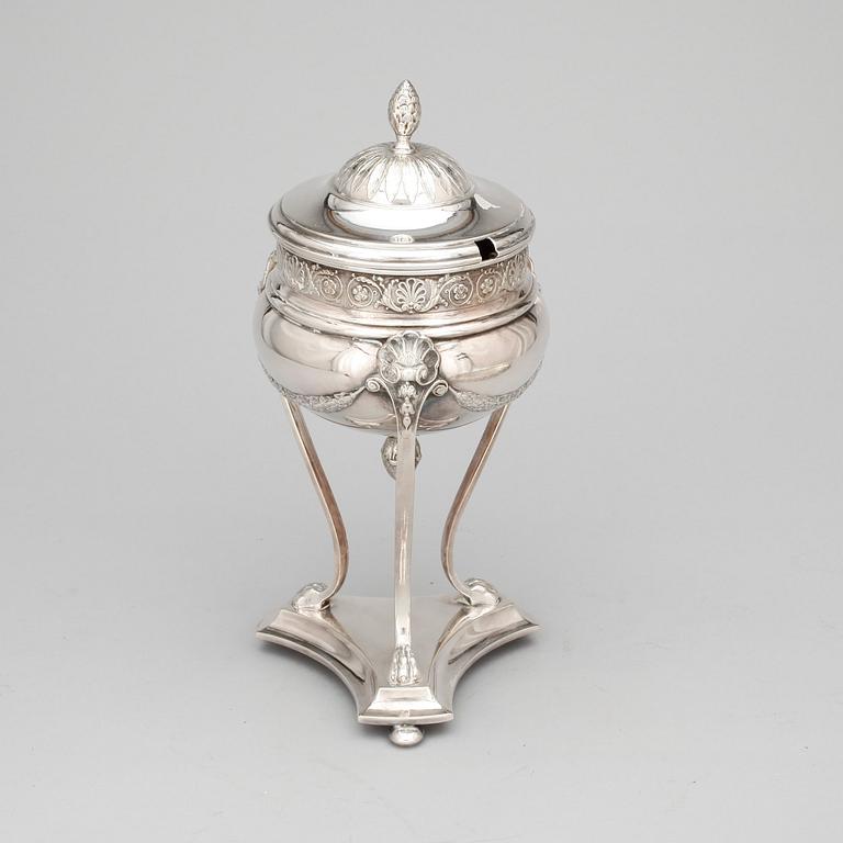 SOCKERSKÅL SAMT BRICKA, nysilver, 1900-tal.