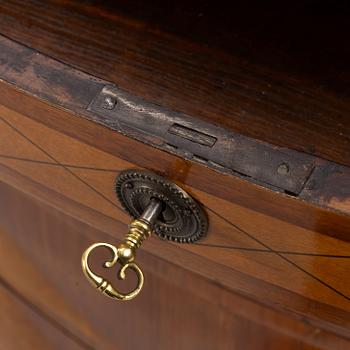 Chest of drawers, first half of the 19th century.