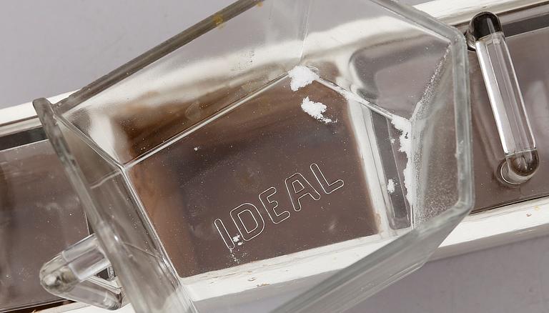 KRYDDSKÅP, 1900-talets mitt.