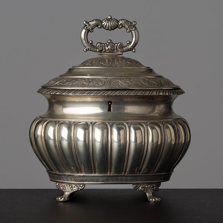 SOCKERSKÅL OCH STRÖSKED, av Erik Nordgren, verksam i Jönköping 1817-47, senempire.