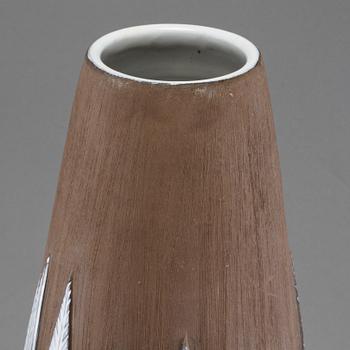 GOLVVAS, stengods, "Paprika", Anna-Lisa Thomson, Upsala Ekeby, i produktion 1951-1969.