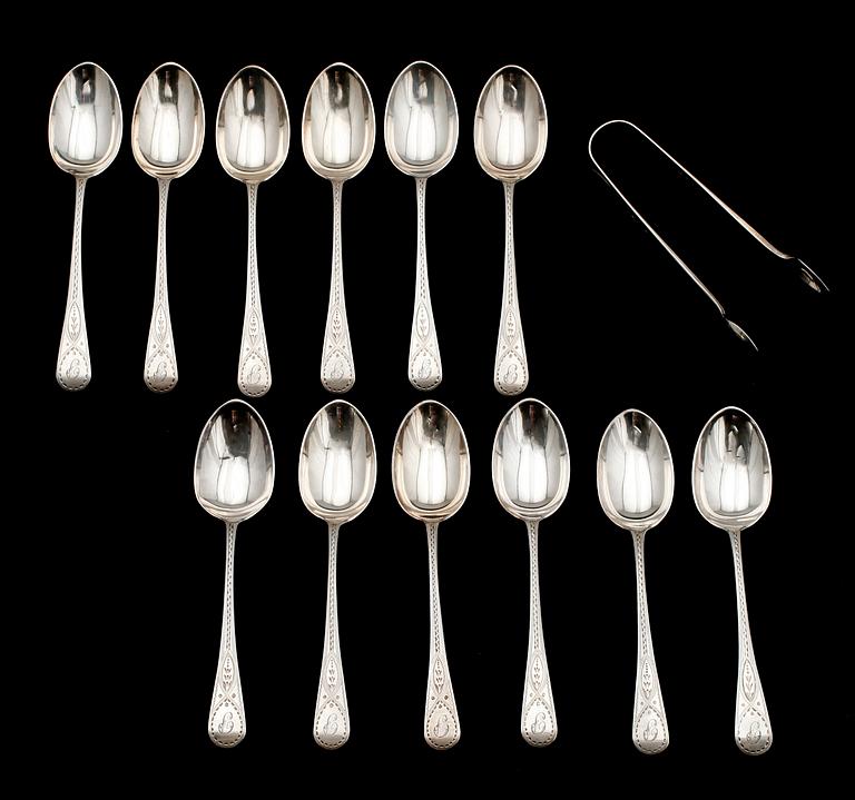 SKEDAR, 12 st, samt SOCKERTÅNG, London, 1800-tal. Tot vikt 244 g.
