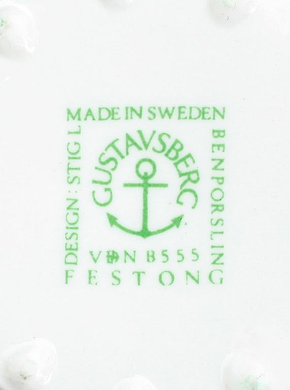 SERVISDELAR, 33 stycken, benporslin, "Festong", Stig Lindberg Gustavsberg.