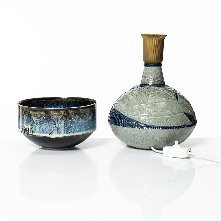 Carl-Harry Stålhane, bowl and Charlotte Hamilton, table lamp, stoneware, Rörstrand.