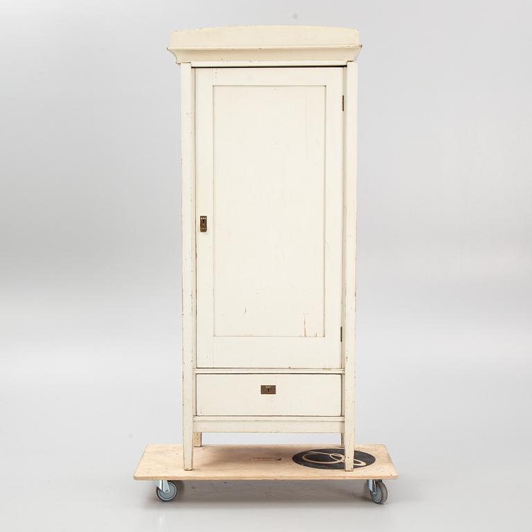 A cabinet, early 20th Century.