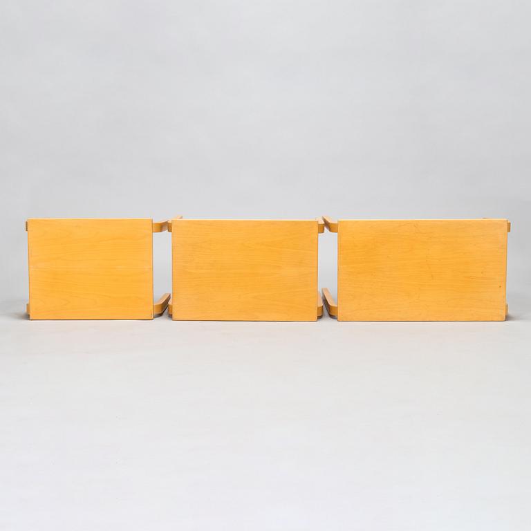 Alvar Aalto, sarjapöytä, 3 osaa, Artek 1900-luvun loppupuoli.