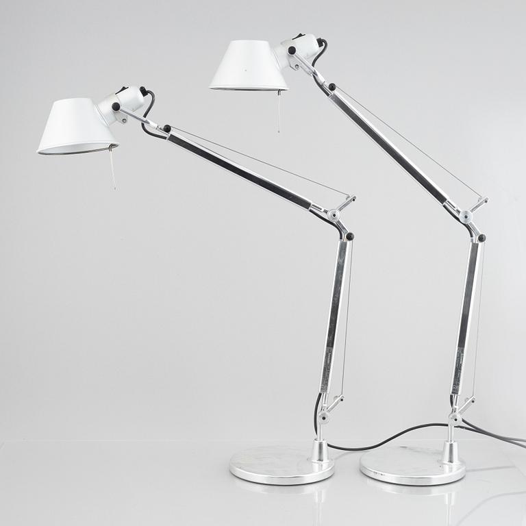 Michele De Lucchi & Giancarlo Fassina, bordslampor, ett par, "Tolomeo", Artemide, Italien.