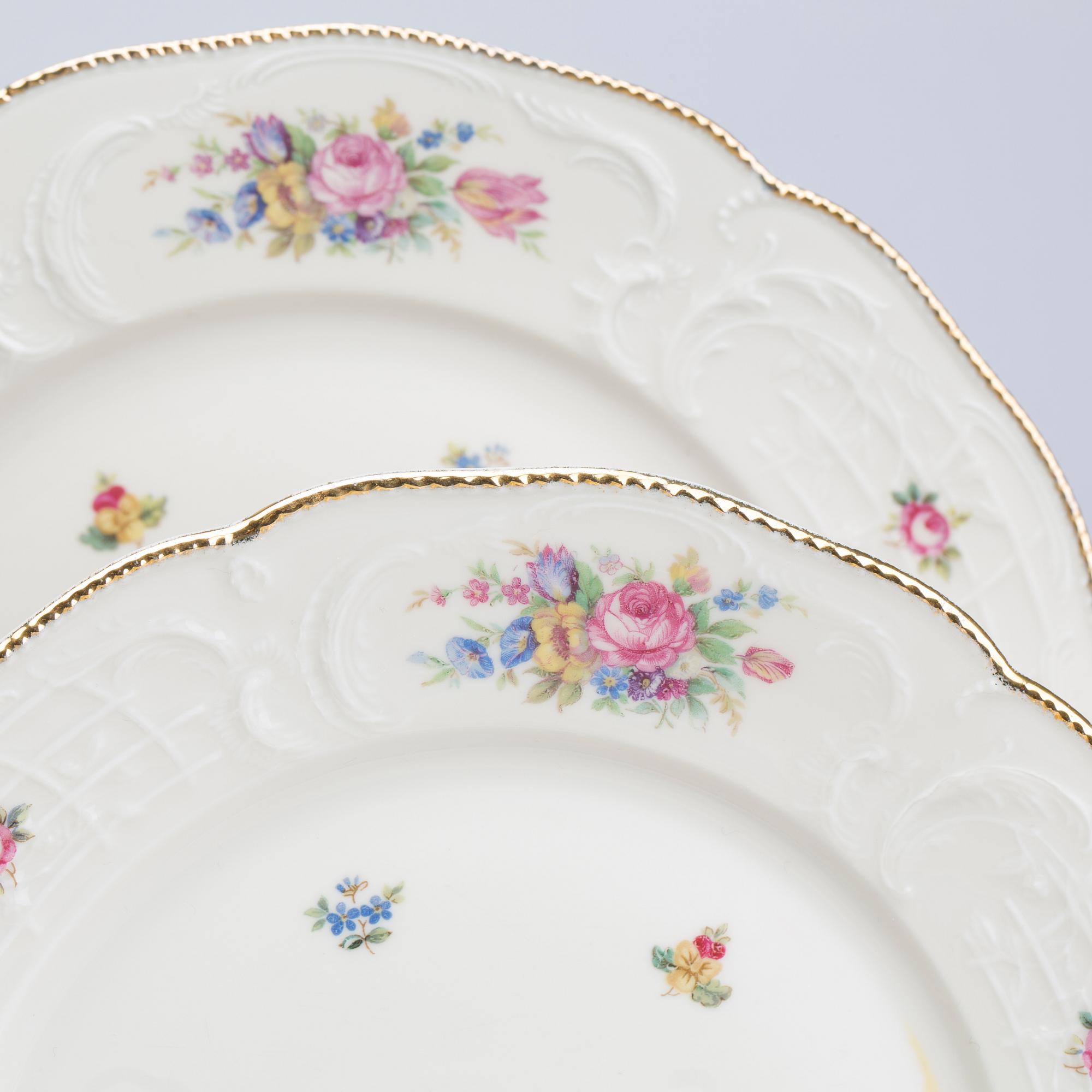 MATSERVIS, 69 delar, porslin, "Sanssouci", Rosenthal.