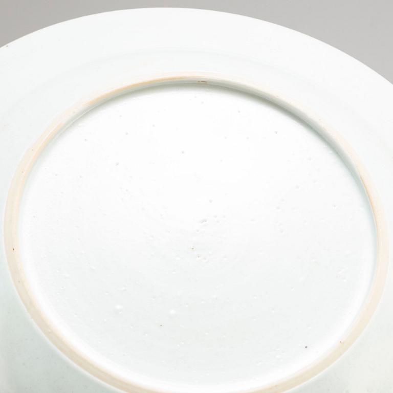 Nine (5+4) famille rose export porcelain plates, Qing dynasty, Qianlong (1736-95).