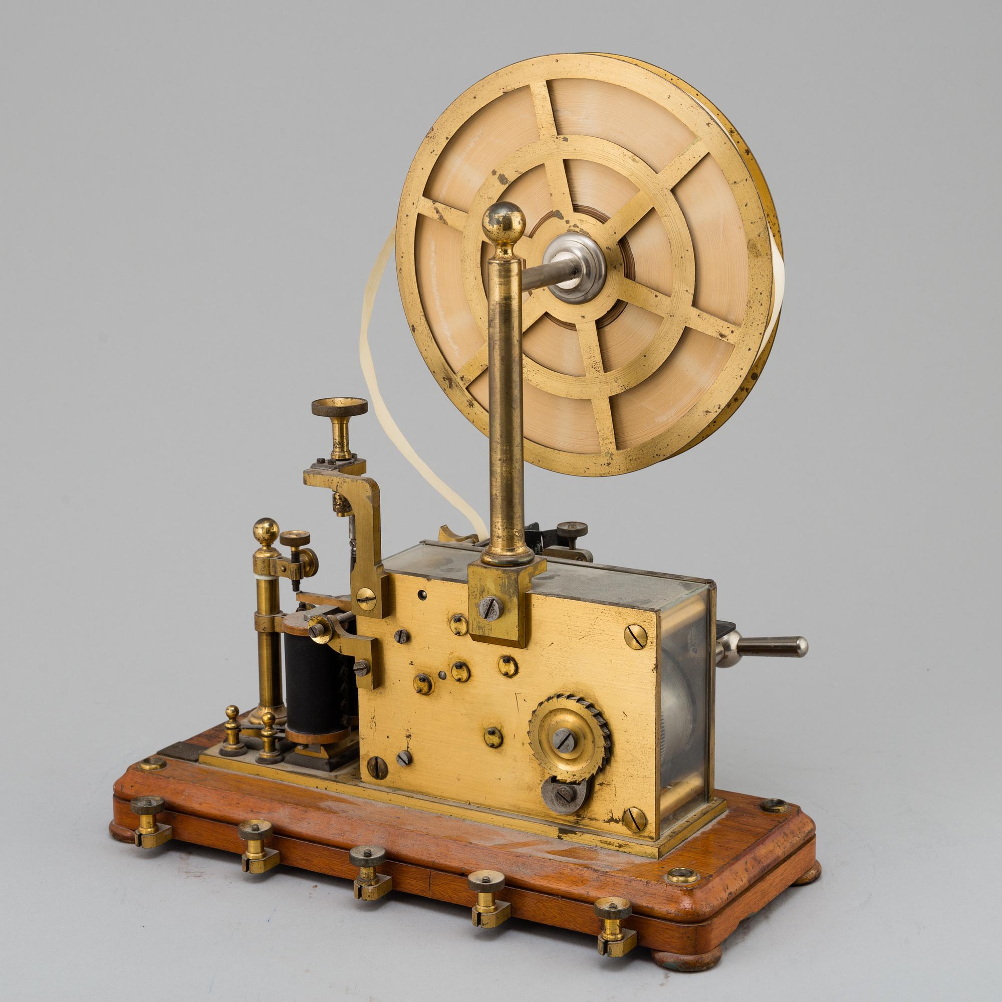 A LM Ericson telegraph, ca 1900.