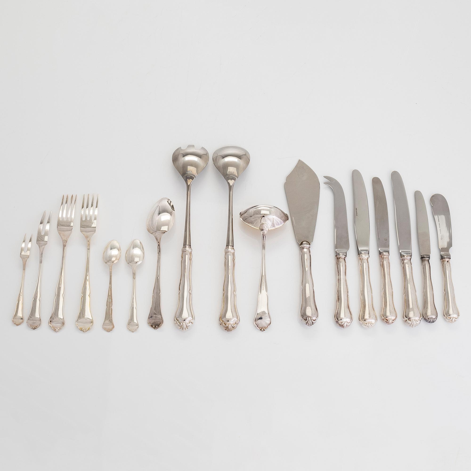 Bestickuppsättning, 88 delar, silver, "Chippendale", finska stämplar samt finska importstämplar 1963-1991.