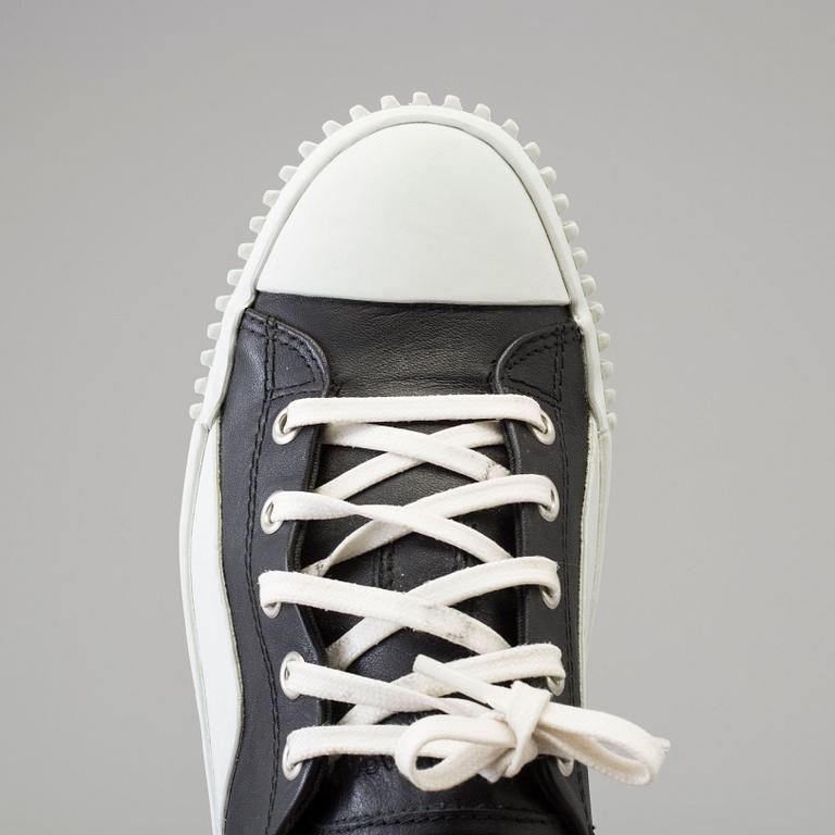 BALENCIAGA, skor, storlek 38.