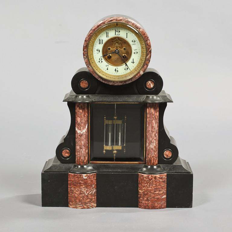 BORDSUR, Limoges, omkring sekelskiftet 1900.