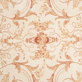 Laura Ashley, rug, machine-made, 234 x 156 cm.