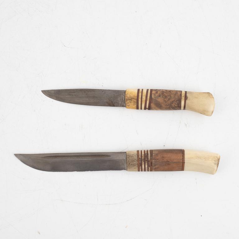 Knives, 2 pcs, one signed by Roland Andersson, Överkalix.