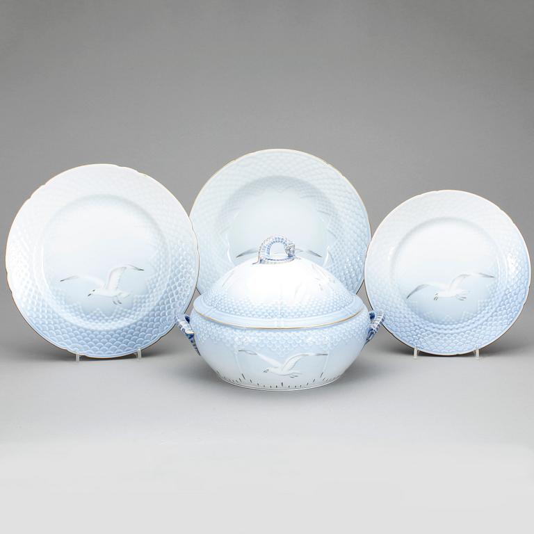 MATSERVIS, 41 delar, porslin, "Måsen", Bing & Gröndahl.