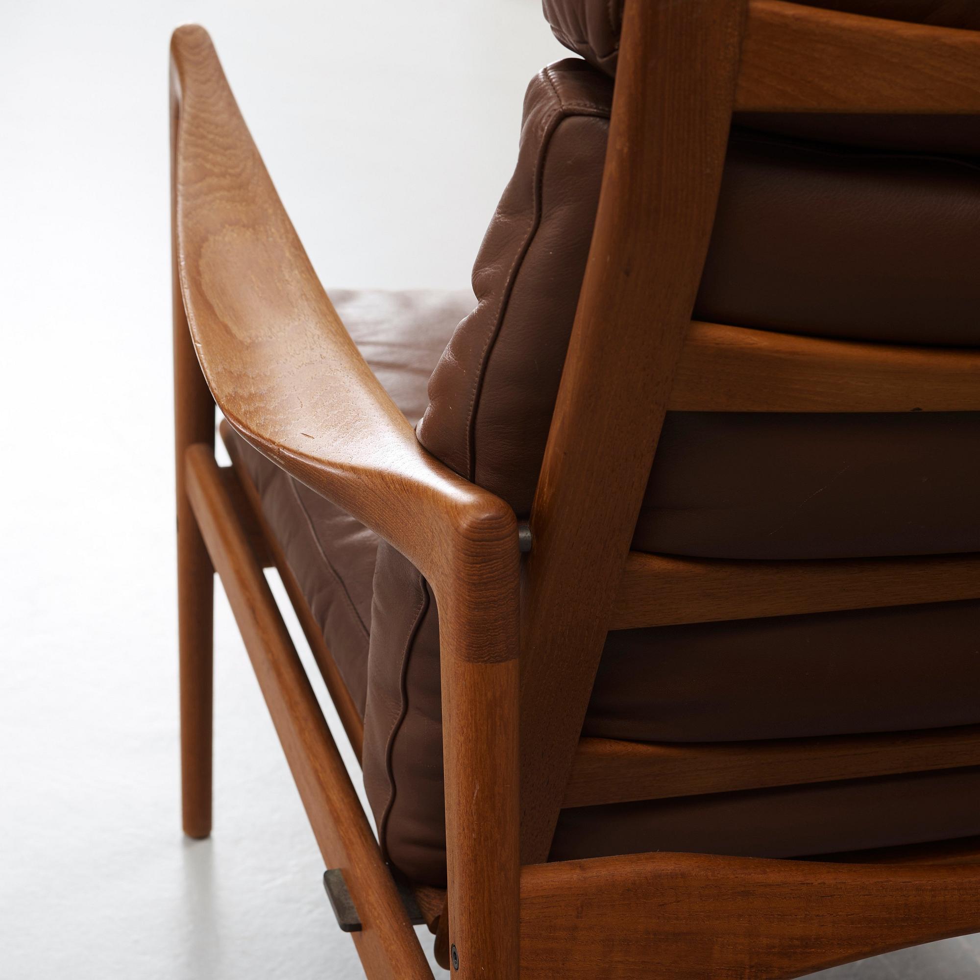 Ib Kofod-Larsen, a pair of 'Kandidaten' easy chairs, OPE Möbler, Sweden 1960's.