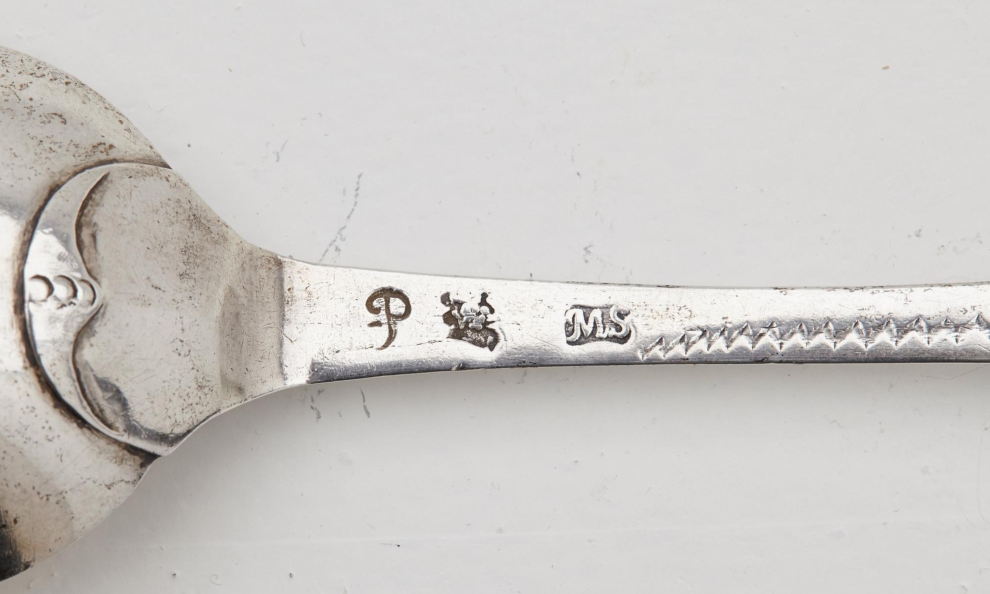 JOHAN MÖLLERSTRÖM, skedar, 6 st, silver, Stockholm 1727, med daterad gravyr 1726.