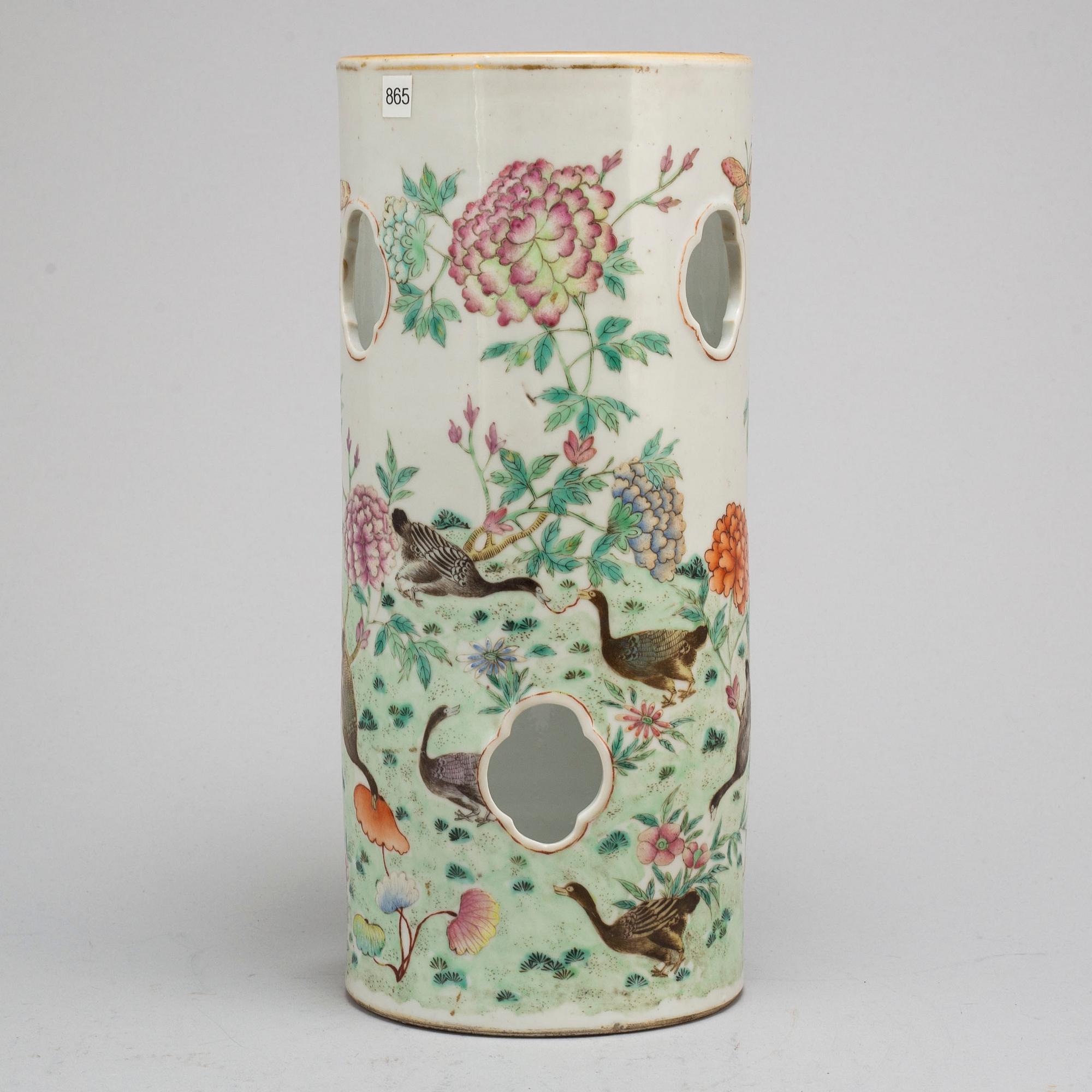 A famille rose lantern/hatstand, Qing dynasty, circa 1900.