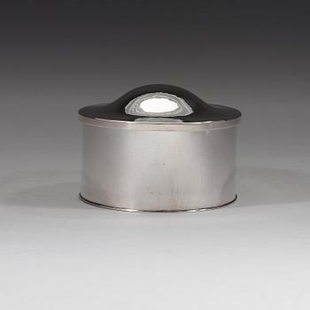 A Sigurd Persson sterling box, Stockholm 1973, executed by Wolfgang Gessl.