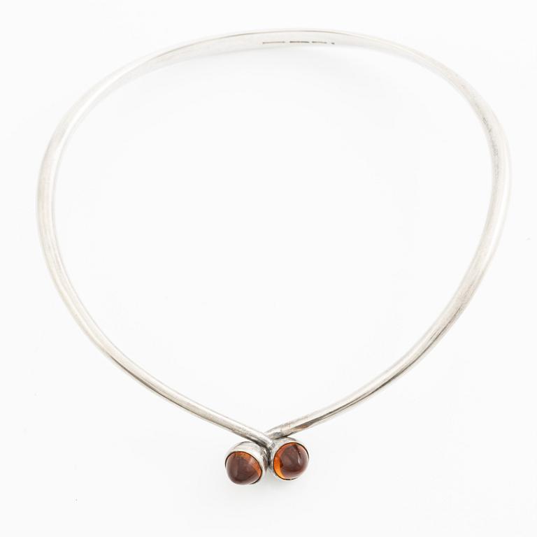 Bent Knudsen, brooch, sterling silver with amber.