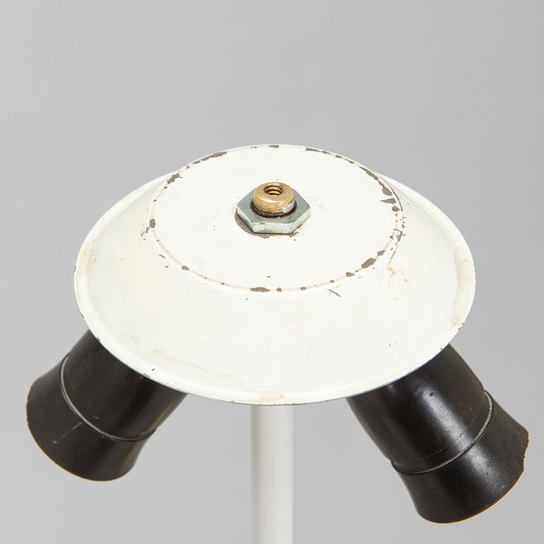 Paavo Tynell, A mid-20th Century floor lamp model 9602 for Taito, Finland.