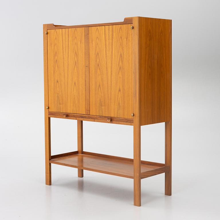 Josef Frank, Cabinet, model B 2135, Firma Svenskt Tenn, post 1985.