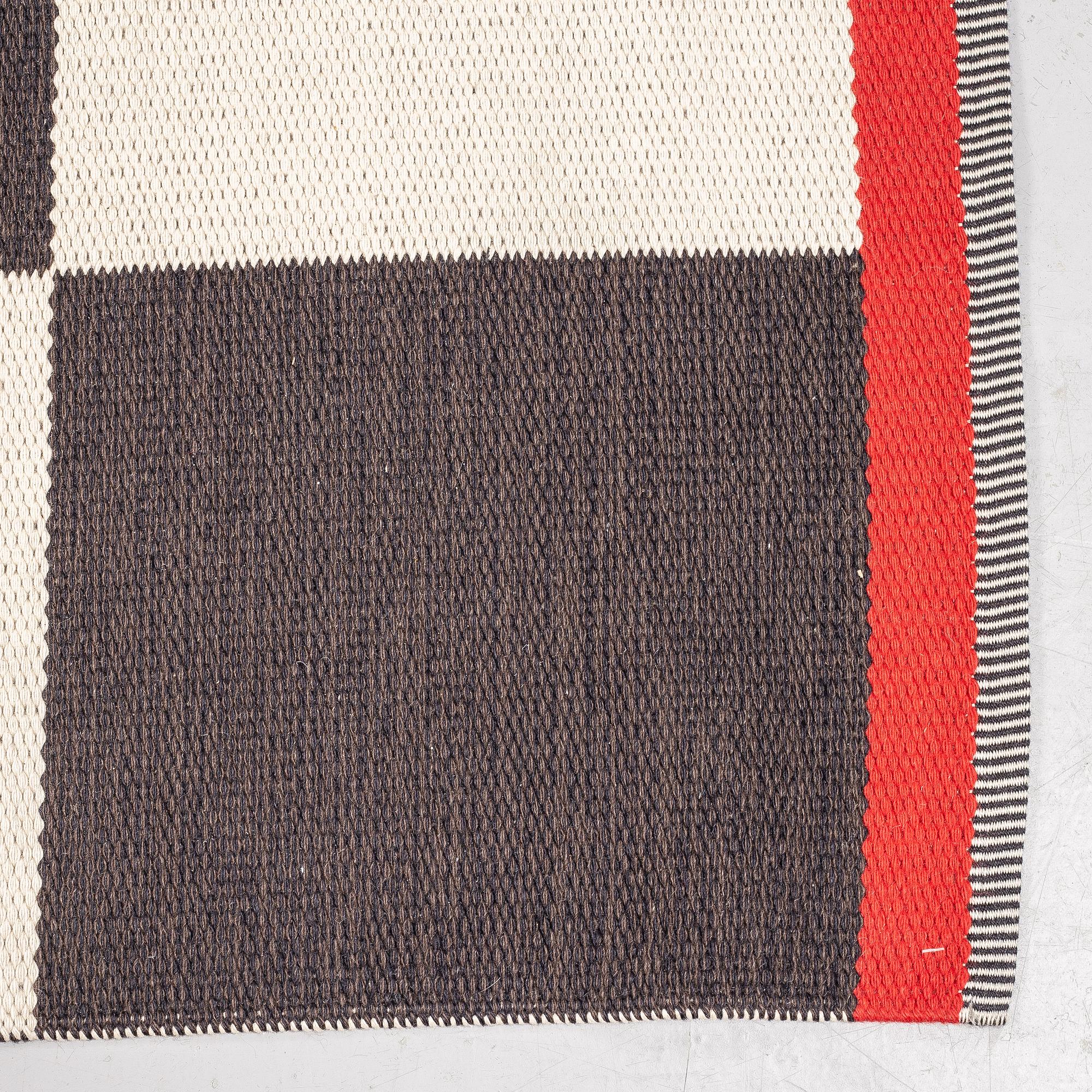Gunilla Lagerhem Ullberg, matta, maskinvävd, "Arkad Checkerboard", ca 298 x 190  cm, Kasthall.