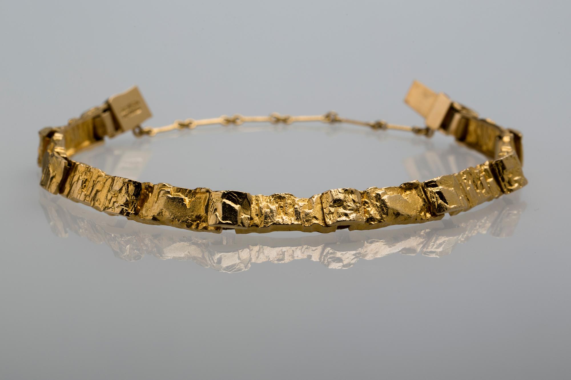 ARMBAND, 18 K guld, Björn Weckström, Lapponia, 1984. Vikt ca 25 g.