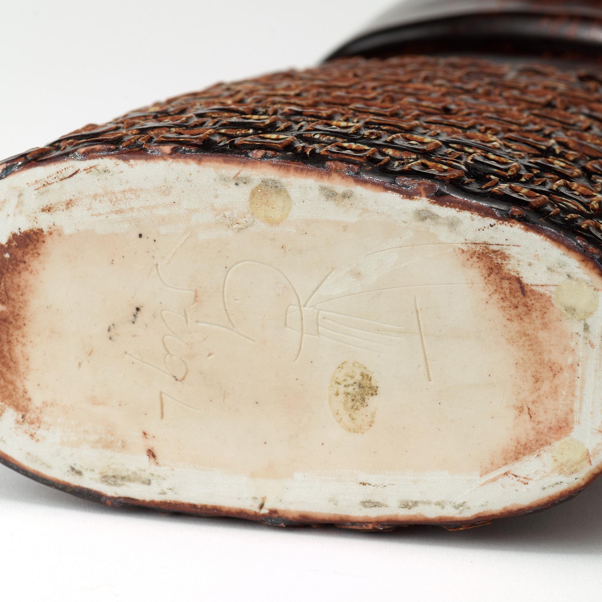 A Stig Lindberg stoneware vase, Gustavsberg studio 1972.