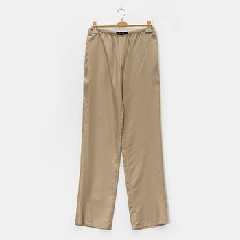Gucci, a pair of silk pants, size 40.
