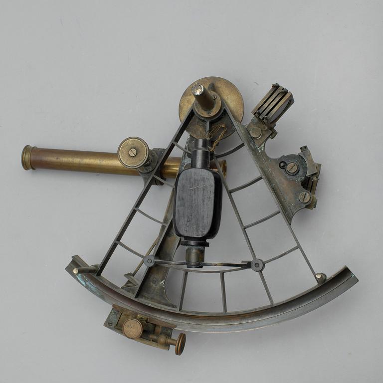 SEXTANT, mässing, troligen sekelskiftet 1900.