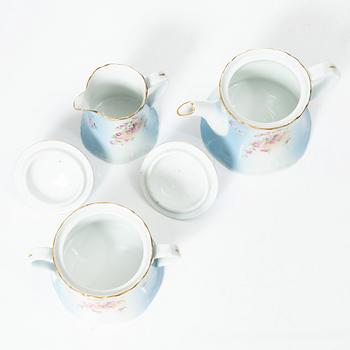 A Russian Gardner coffee service, 19th century.