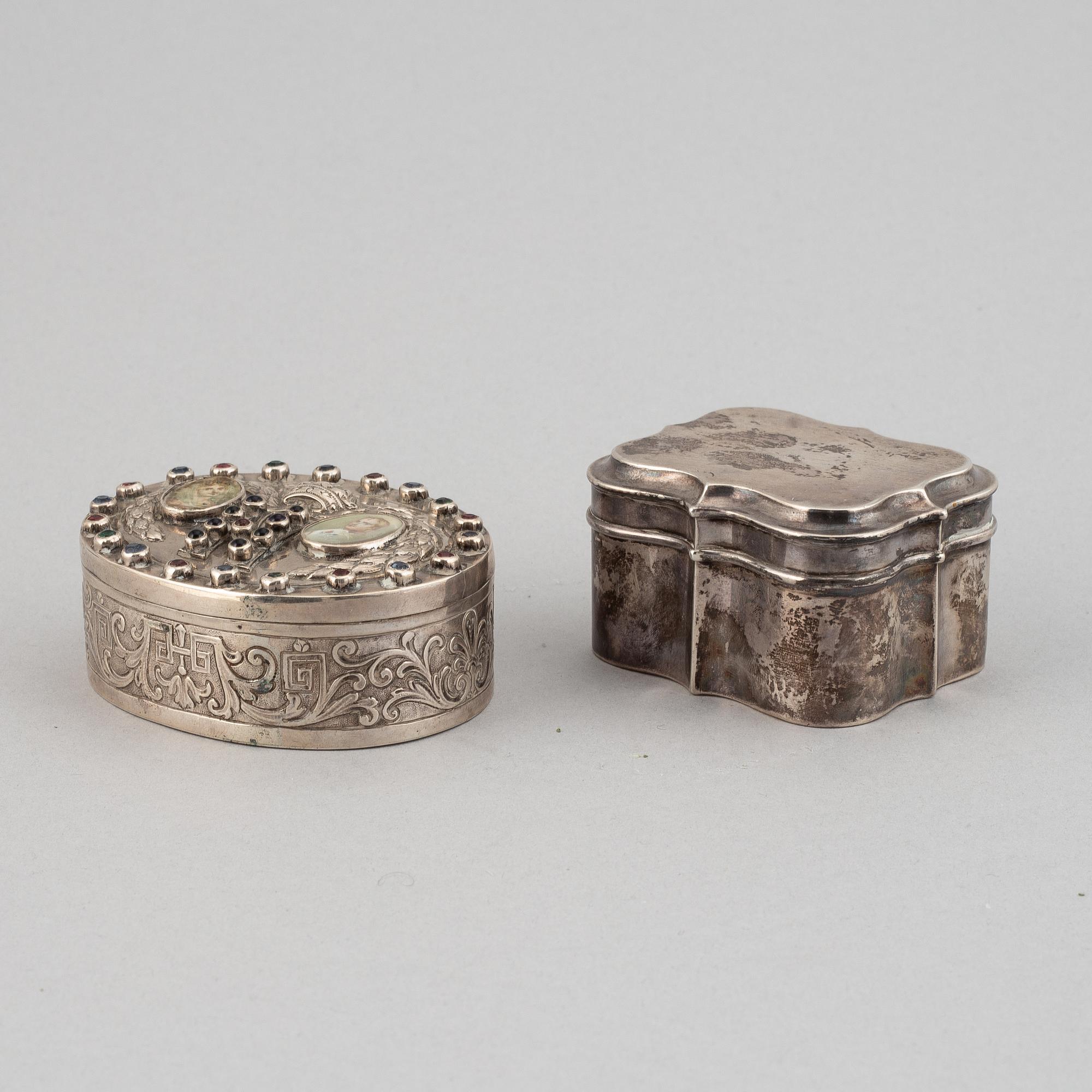 スナッフボックス 2個 イギリス製/フランス製 20世紀前半 Snuffbox | French, Paris | The Metropolitan Museum of Art