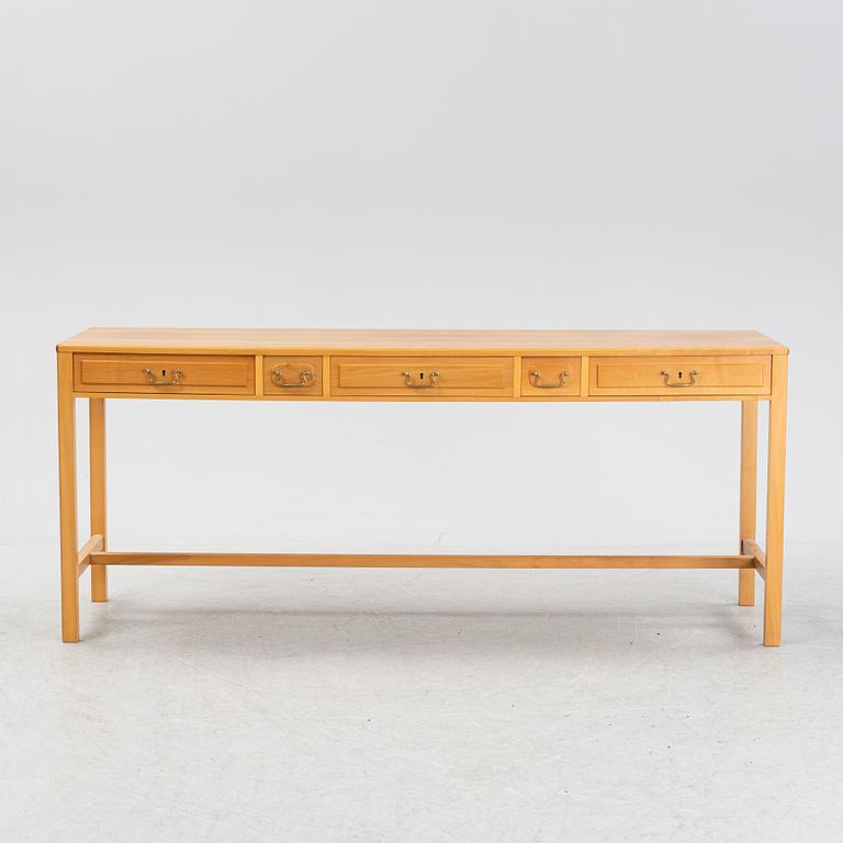 A model 821 sideboard by Josef Frank for Firma Svenskt Tenn.