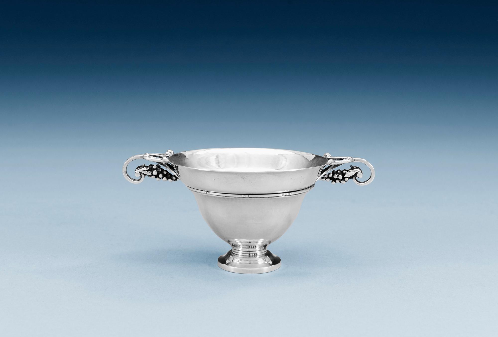 GEORG JENSEN, tesil och ställ, Köpenhagen 1933-44, 830/ 1000 och sterling, svenska importstämplar.