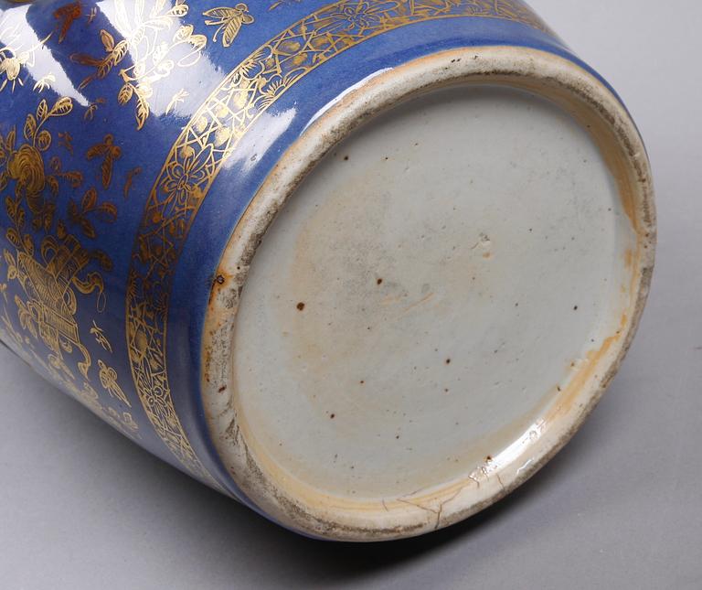 GOLVVAS, porslin. Kina.