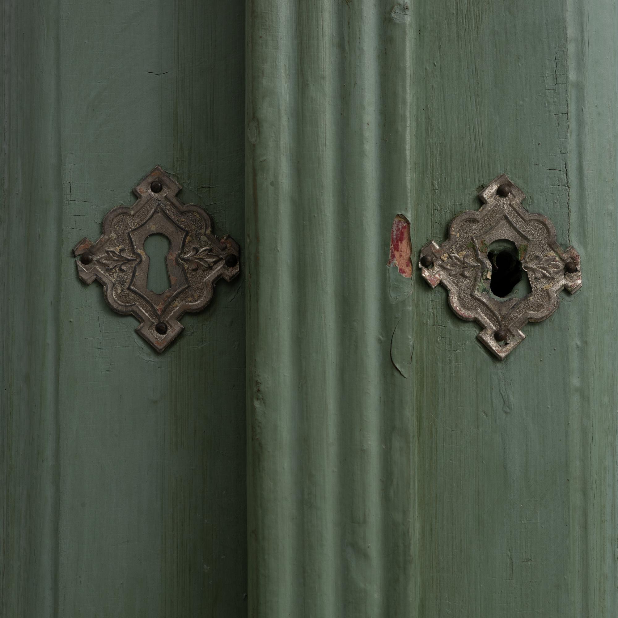 A cabinet, late 19th century.