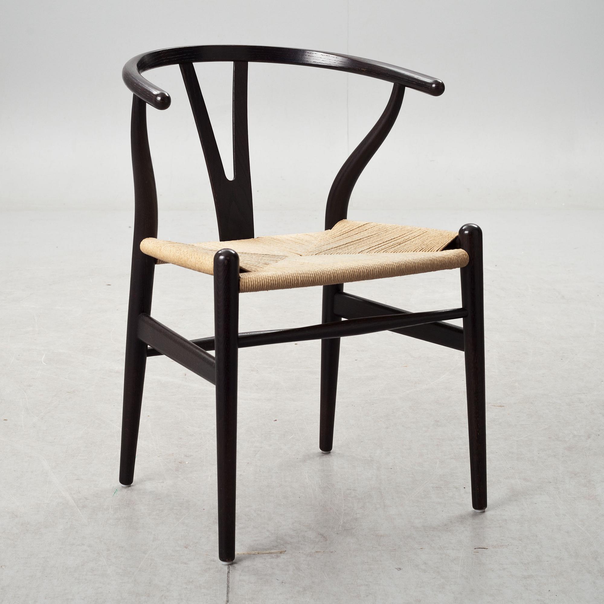 KARMSTOLAR, 4 st, Y-stolen, formgivna av Hans Wegner 1950, tillverkade av Carl Hansen & Son Aarup.