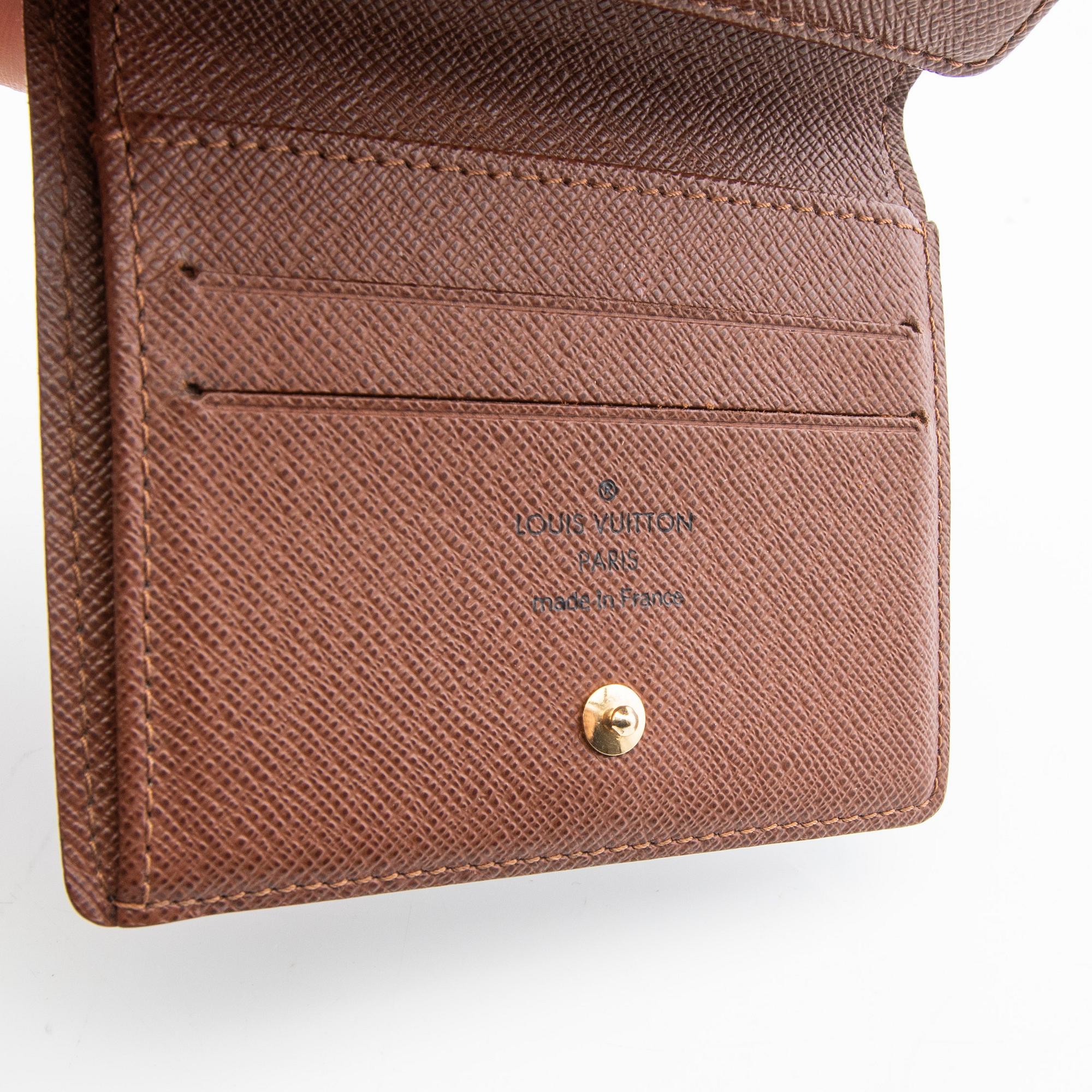 Louis Vuitton, wallet.