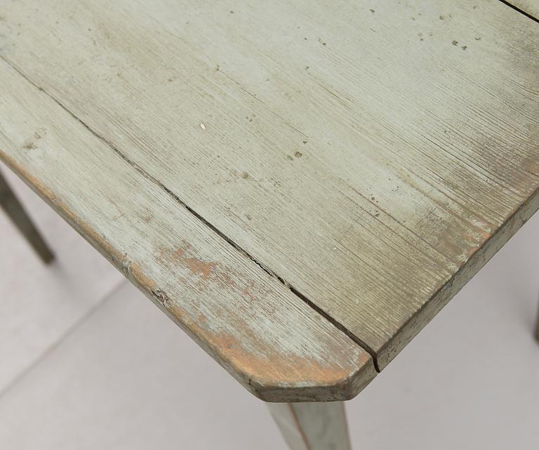 BORD, gustaviansk stil, 1900-talets andra hälft.