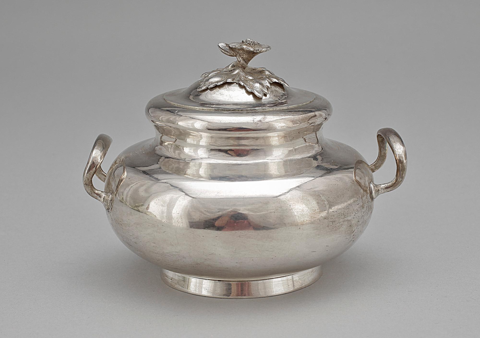 SOCKERSKÅL, silver, nyrokoko, Alexander Mitin, St Petersburg, 1859. Totalvikt 353 g.