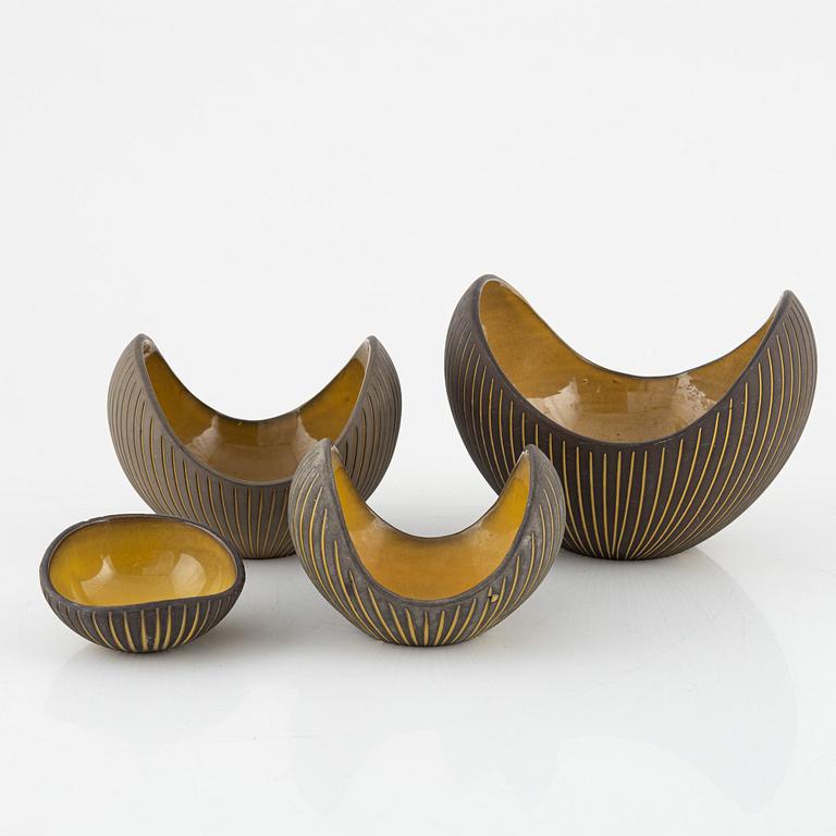 Hjördis Oldfors, a group of four 'Kokos' bowls, Upsala-Ekeby, 1954.